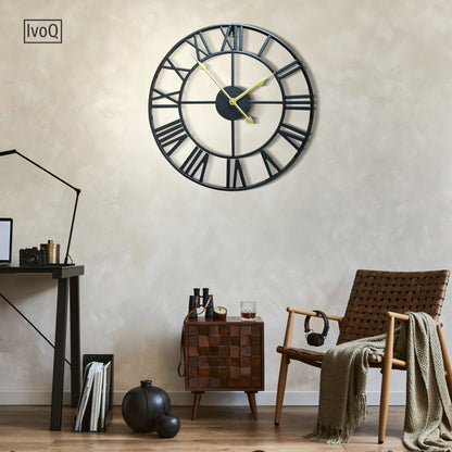 IvoQ Wandklok Zwart Romeins Gouden Wijzers 40 cm