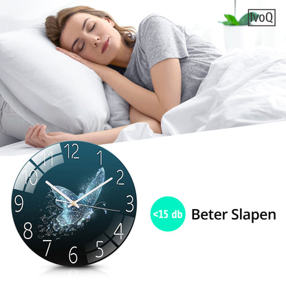 IvoQ Stijlvolle Groene Klok met Vlinder Design Ø 30 cm